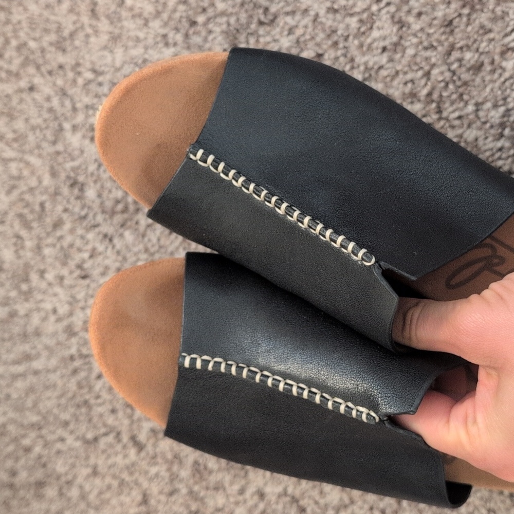 Zodiac 100% Leather Black Wedge Sandals - Picture 5 of 9